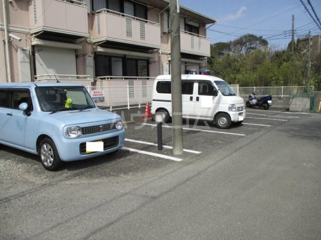 14/18 駐車場