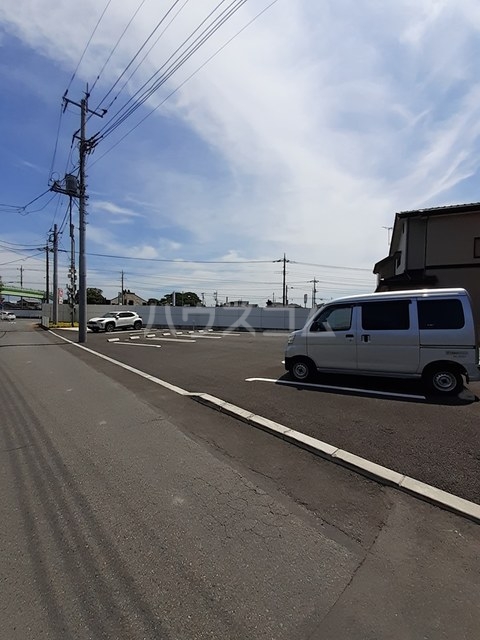 15/27 駐車場