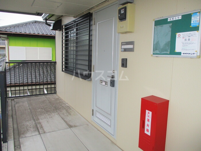 2/4 エントランス