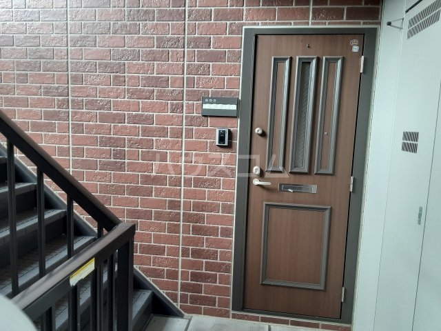 29/30 エントランス