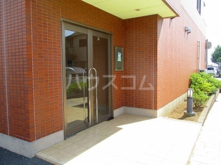 14/16 エントランス