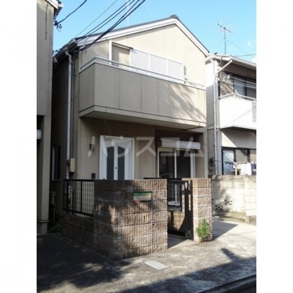 13/22 エントランス