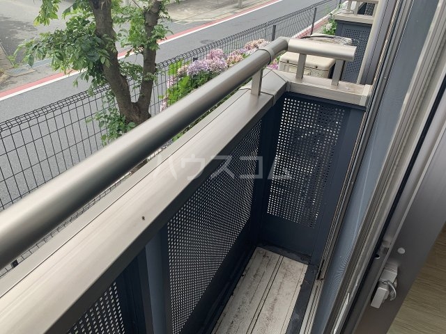 20/27 バルコニー