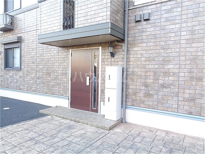 2/3 エントランス