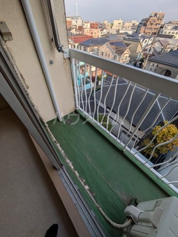 13/23 バルコニー