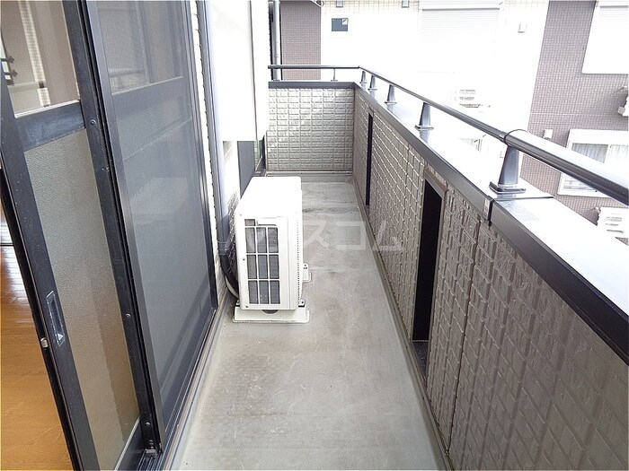 13/17 バルコニー