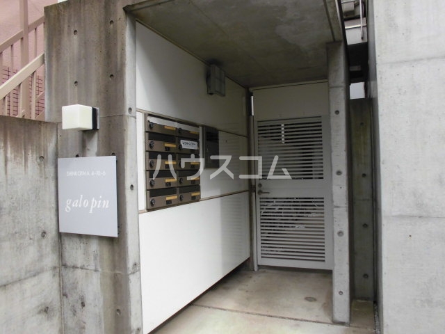 25/30 エントランス