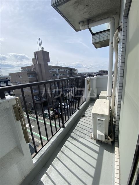 23/30 バルコニー