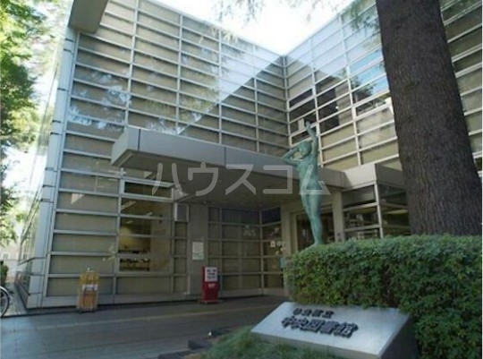 22/30 エントランス