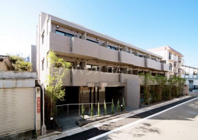 15/25 エントランス