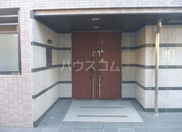 19/25 エントランス