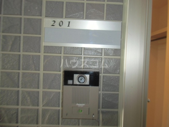 14/17 エントランス