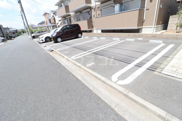 18/19 駐車場