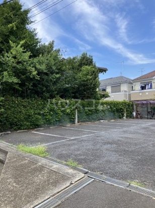 17/27 駐車場