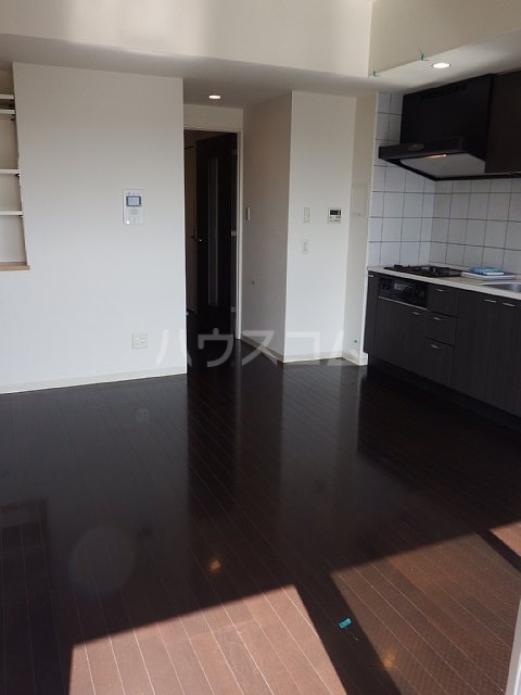 21/30 エントランス