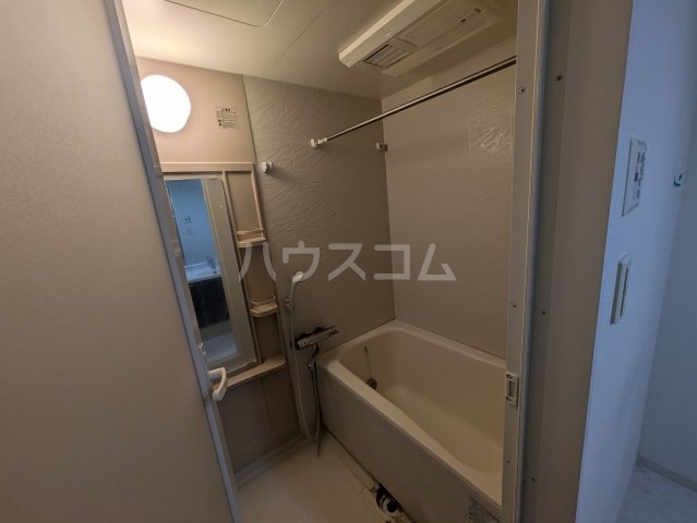 17/30 浴室