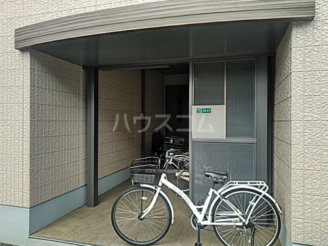 22/24 エントランス