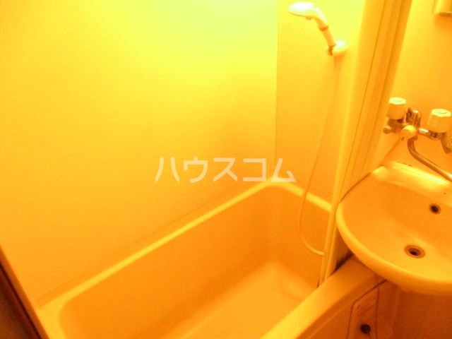 15/28 浴室