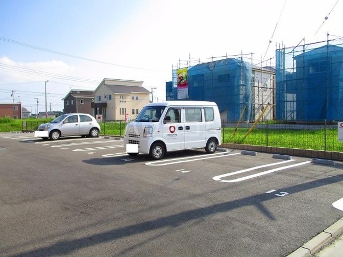14/19 駐車場