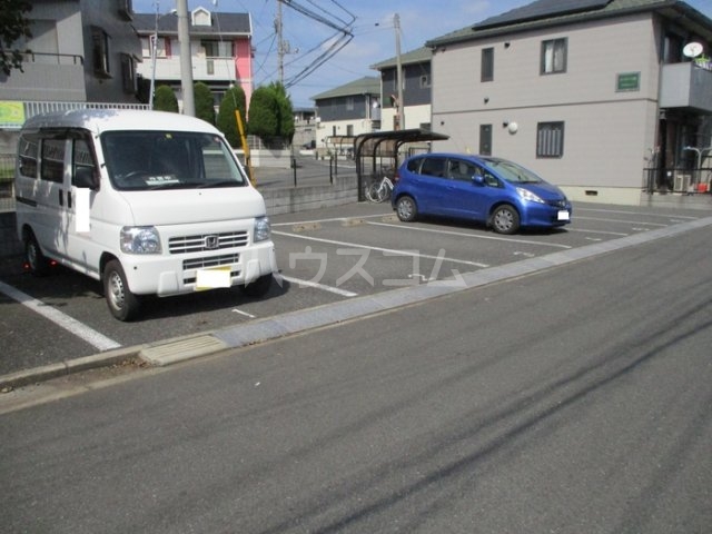 16/21 駐車場
