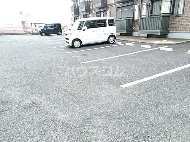 21/25 駐車場