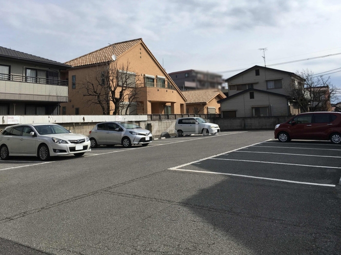 20/26 駐車場