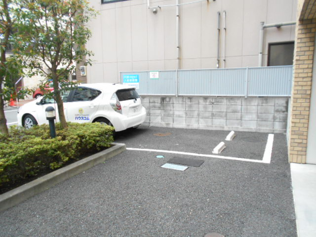 17/27 駐車場