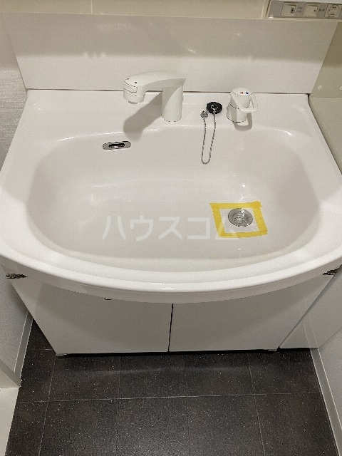 13/30 洗面