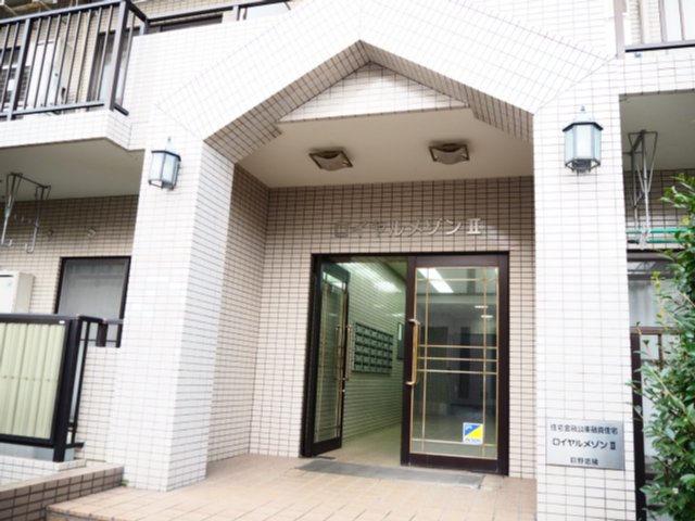 17/27 エントランス