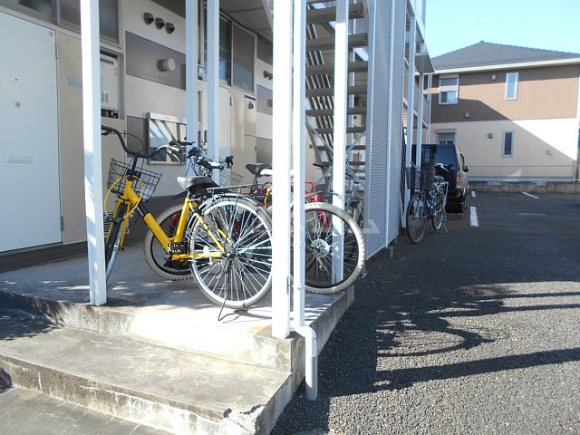 21/30 エントランス