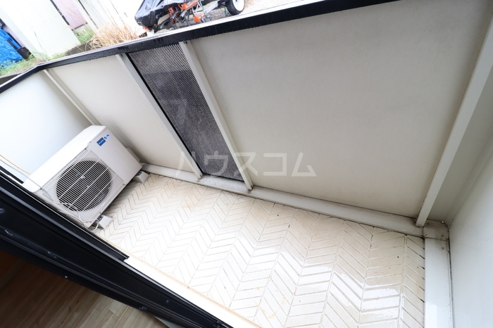 15/22 バルコニー