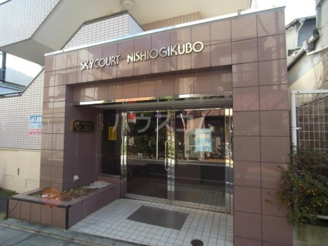 15/23 エントランス