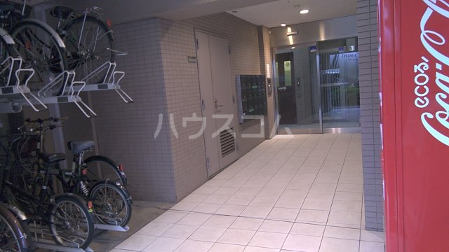 2/5 エントランス