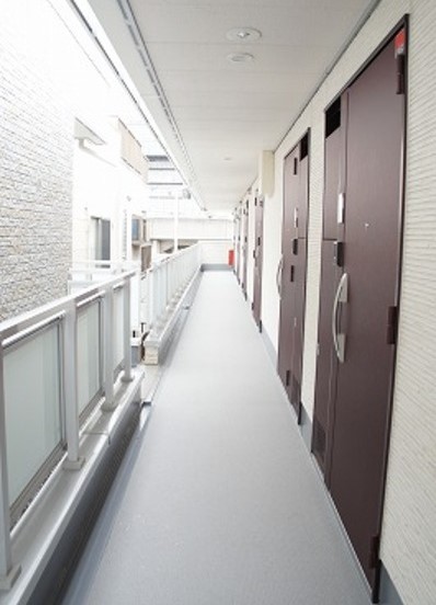 17/28 エントランス