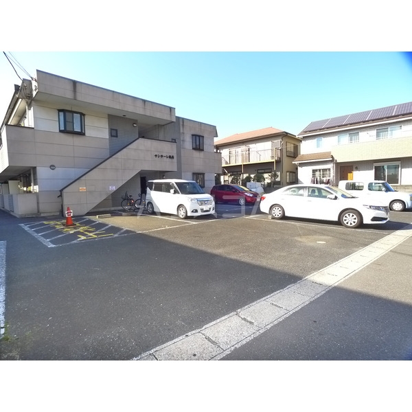 16/17 駐車場