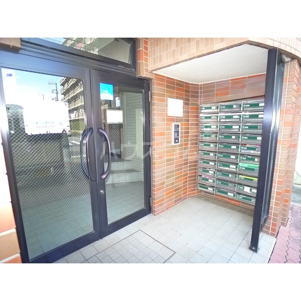 15/26 エントランス