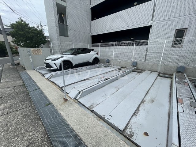 4/12 駐車場