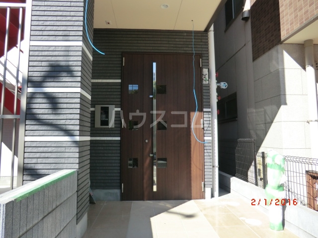 22/30 エントランス