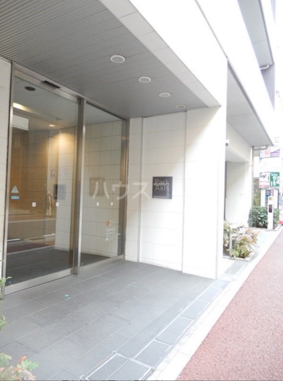 16/18 エントランス