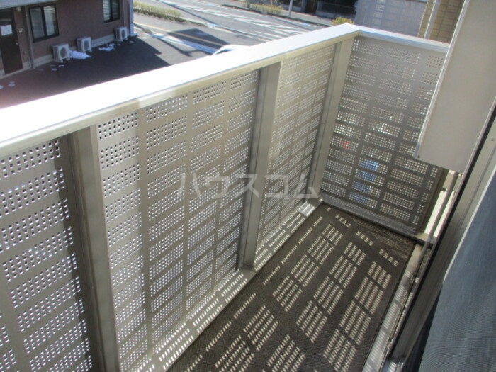 13/17 バルコニー