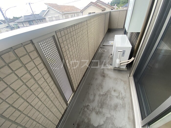 16/27 バルコニー