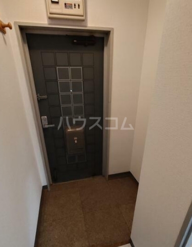 5/22 玄関