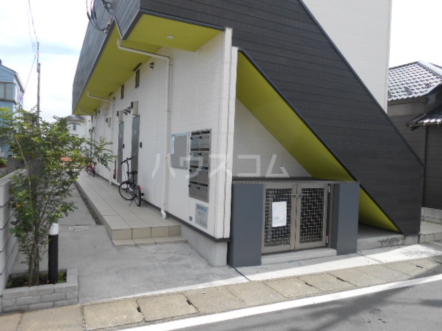 2/4 エントランス