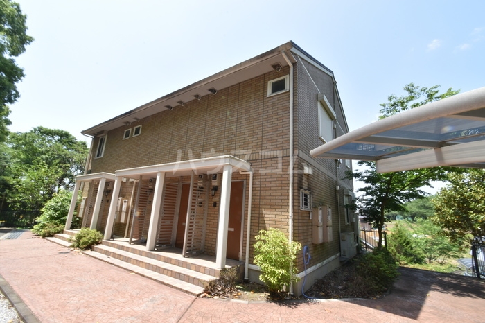 20/23 エントランス