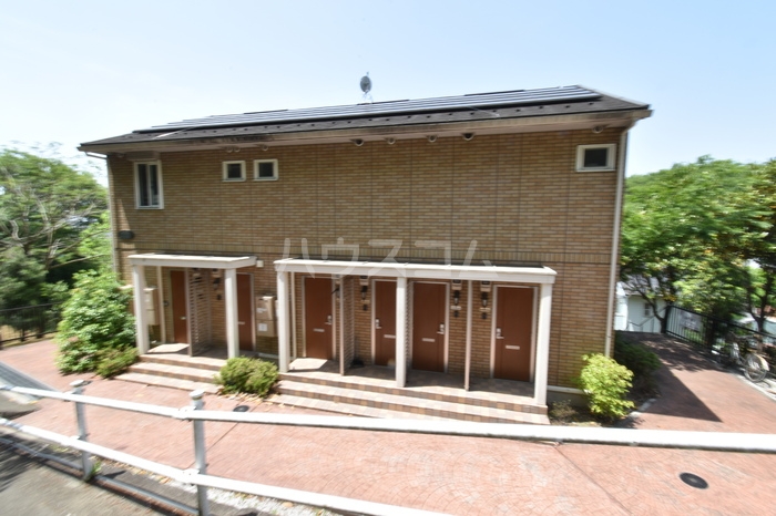 21/23 エントランス