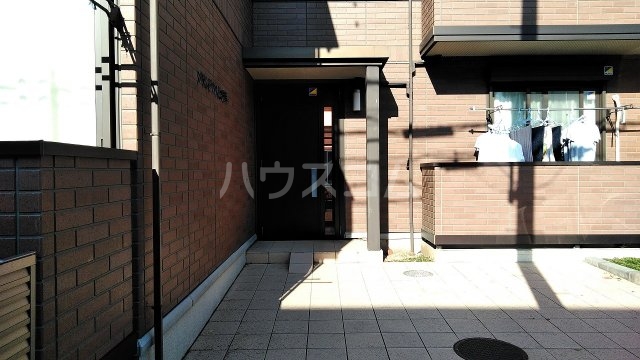 3/4 エントランス