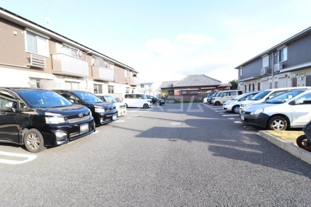15/18 駐車場