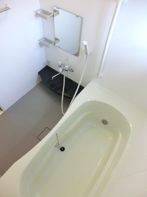 14/23 浴室