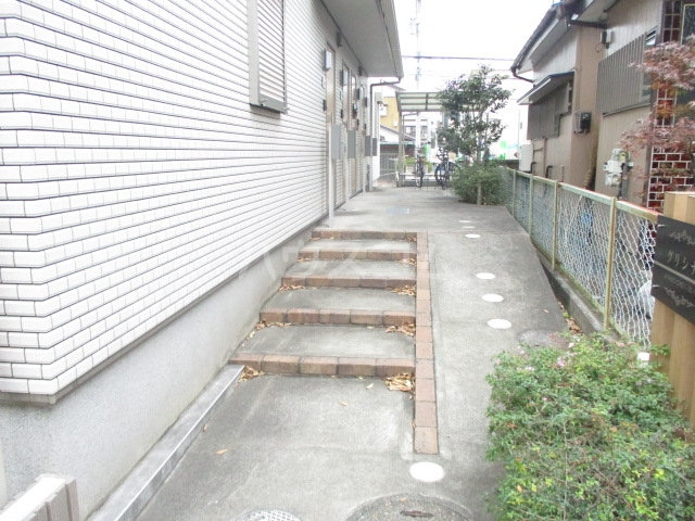 29/30 エントランス