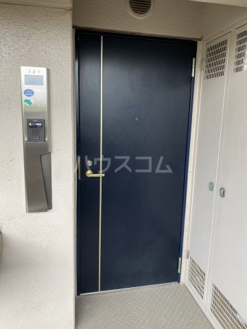 15/30 玄関